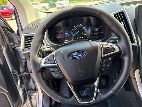 Used 2022 Ford Edge SEL AWD/4WD image 24