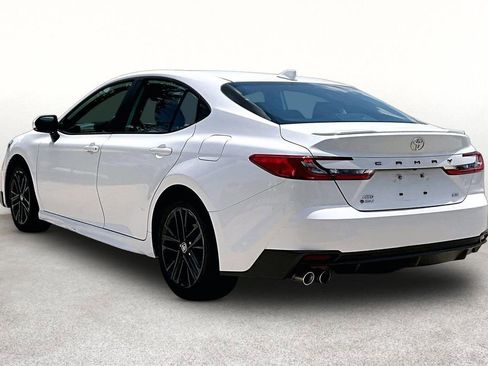 Used 2025 Toyota Camry SE w/ Convenience Package AWD/4WD image 15
