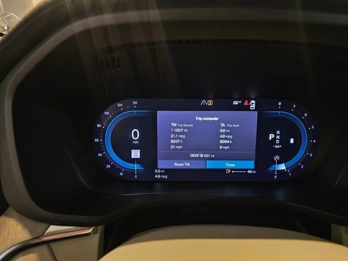 Certified 2023 Volvo XC60 B6 Ultimate w/ Protection Package Premier image 20