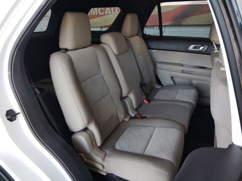 Used 2014 Ford Explorer 4WD image 16