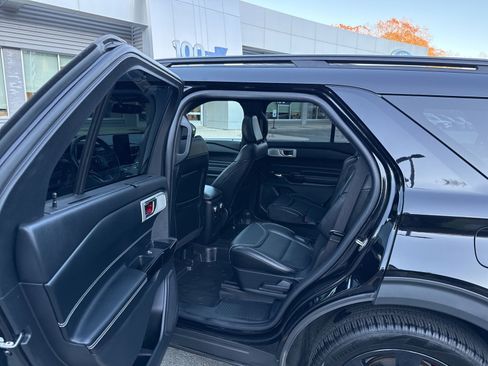 Used 2021 Ford Explorer ST w/ Equipment Group 401A image 8