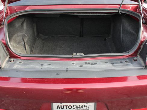 Used 2019 Dodge Challenger SXT image 8