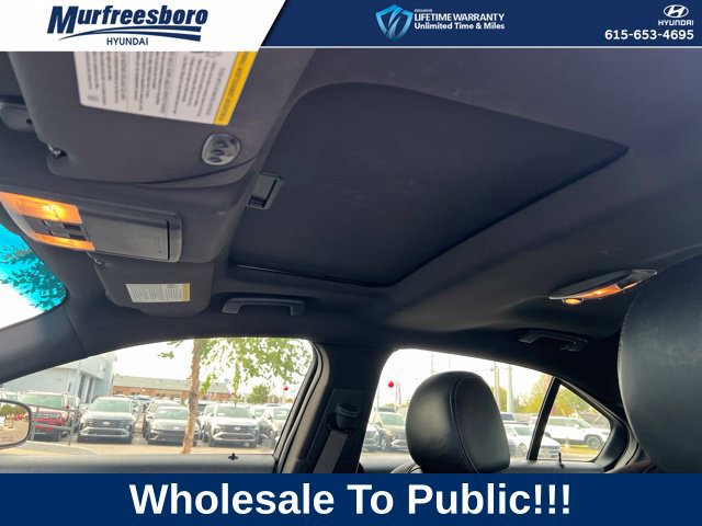 Used 2015 Ford Taurus SHO w/ Equipment Group 401A AWD/4WD image 8