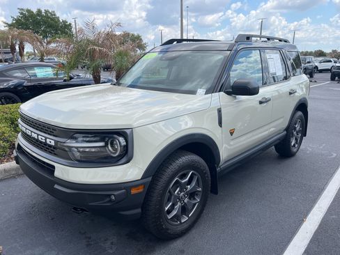 Used 2024 Ford Bronco Sport Badlands image 8
