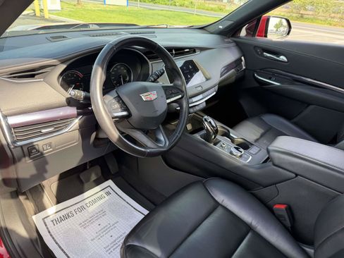 Certified 2023 Cadillac XT4 Luxury w/ Cold Weather Package AWD/4WD image 28