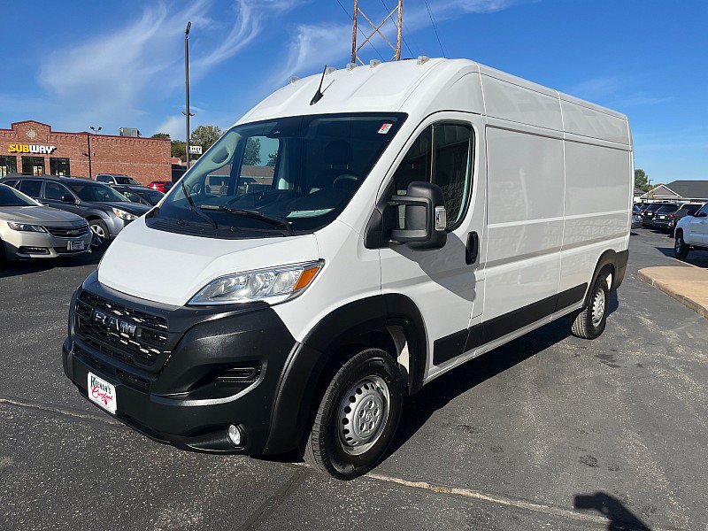 Used 2025 RAM ProMaster 2500 w/ Convenience Group FWD image 4