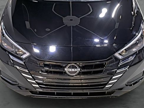 Used 2025 Nissan Versa SV w/ Trunk Package image 16