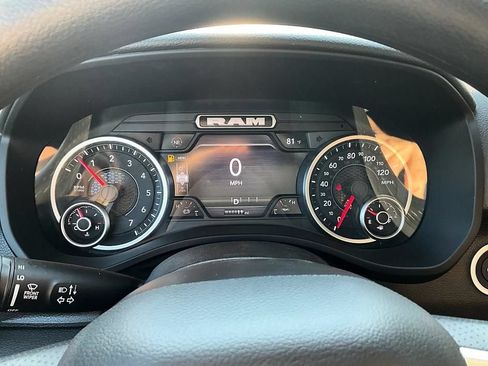 New 2026 RAM 1500 Express AWD/4WD image 16