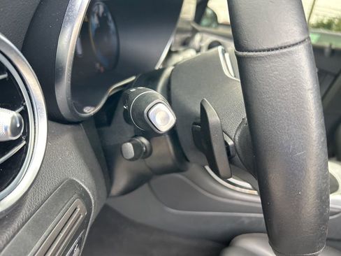 Used 2022 Mercedes-Benz GLC 300 image 37