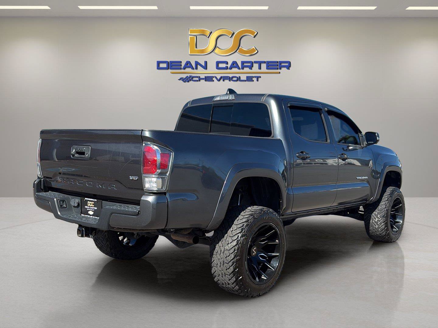 Used 2020 Toyota Tacoma TRD Sport AWD/4WD image 5