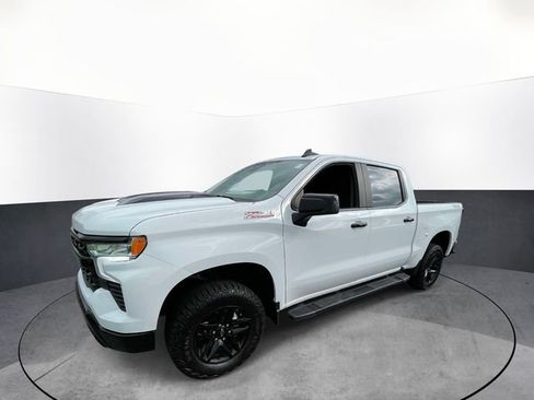 Used 2023 Chevrolet Silverado 1500 LT Trail Boss w/ Protection Package AWD/4WD image 3