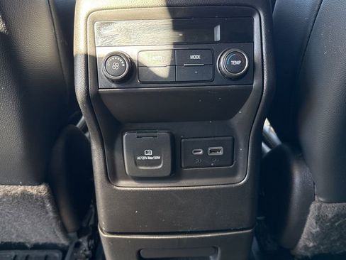 Used 2020 GMC Acadia SLT image 23