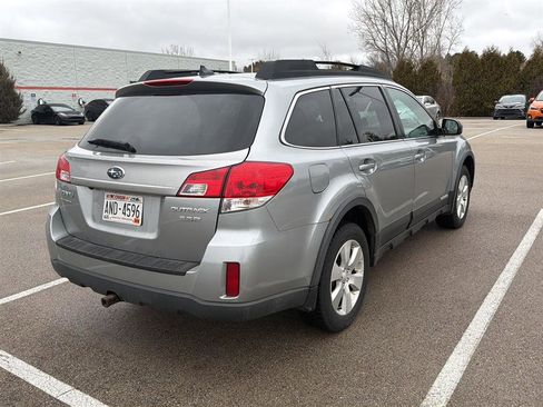 Used 2011 Subaru Outback 3.6R Limited w/ PWR Moonroof Pkg image 19