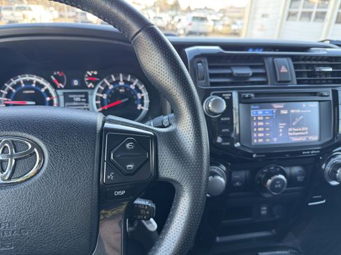 Used 2019 Toyota 4Runner TRD Off-Road Premium image 23