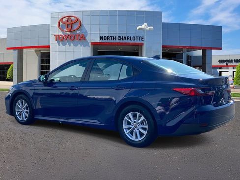 Used 2025 Toyota Camry LE w/ Convenience Package FWD image 4