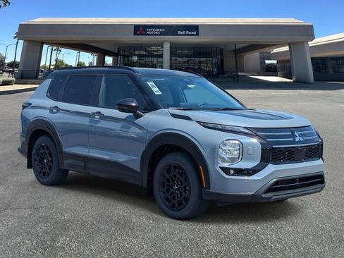 New 2025 Mitsubishi Outlander Trail Edition image 4