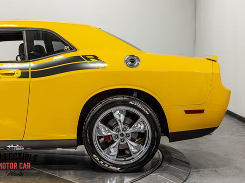 Used 2010 Dodge Challenger R/T RWD image 35
