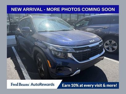 Used 2025 Kia Seltos EX w/ EX Sunroof Package