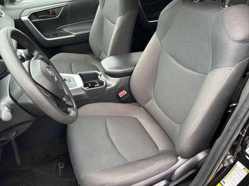 Used 2025 Toyota RAV4 LE image 35