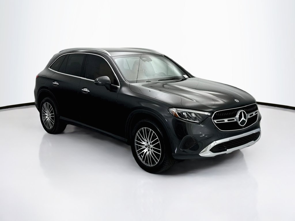 Certified 2026 Mercedes-Benz GLC 300 4MATIC image 3