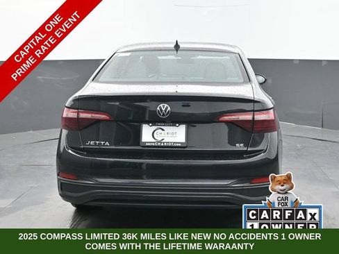 Used 2024 Volkswagen Jetta SE FWD image 6