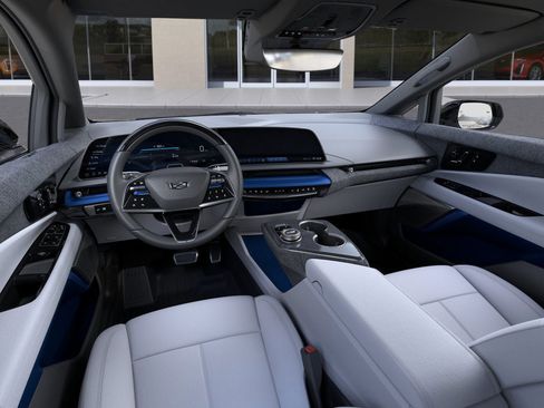 New 2026 Cadillac Optiq Luxury 1 w/ LPO, Floor Liner Package image 15