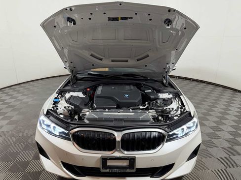 Used 2024 BMW 330i xDrive Sedan w/ Premium Package AWD/4WD image 31