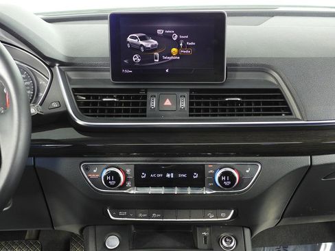 Used 2019 Audi Q5 2.0T Premium w/ Convenience Package image 26