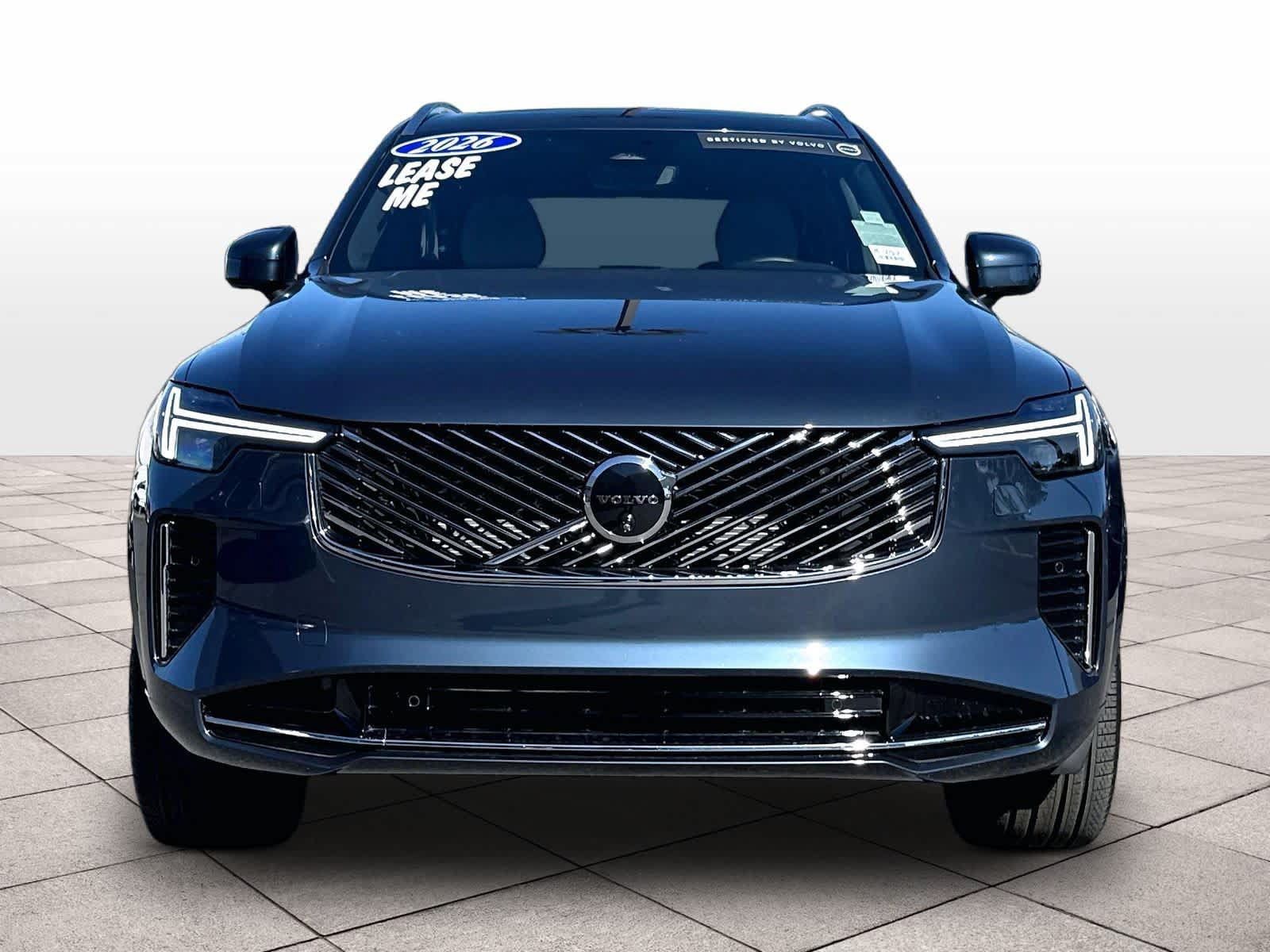 Used 2026 Volvo XC90 B6 Plus w/ Protection Package Premier AWD/4WD image 3