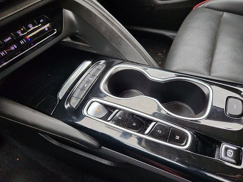 Used 2023 Buick Envision Essence w/ Sport Touring Package image 12