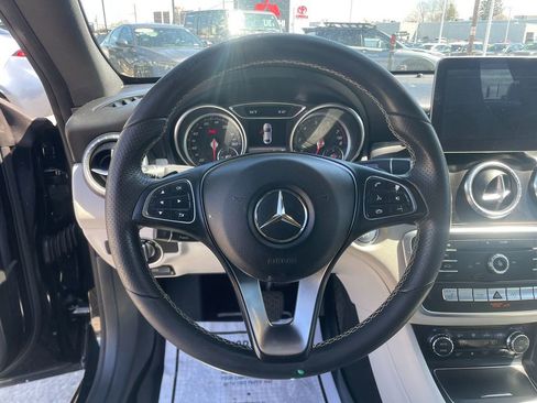 Used 2018 Mercedes-Benz CLA 250 4MATIC image 15