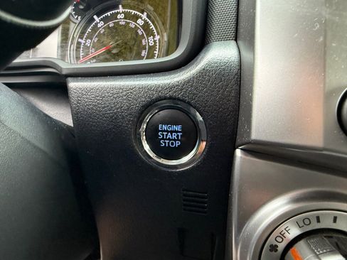 Used 2024 Toyota 4Runner SR5 image 28