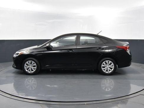 Used 2022 Hyundai Accent SE image 8