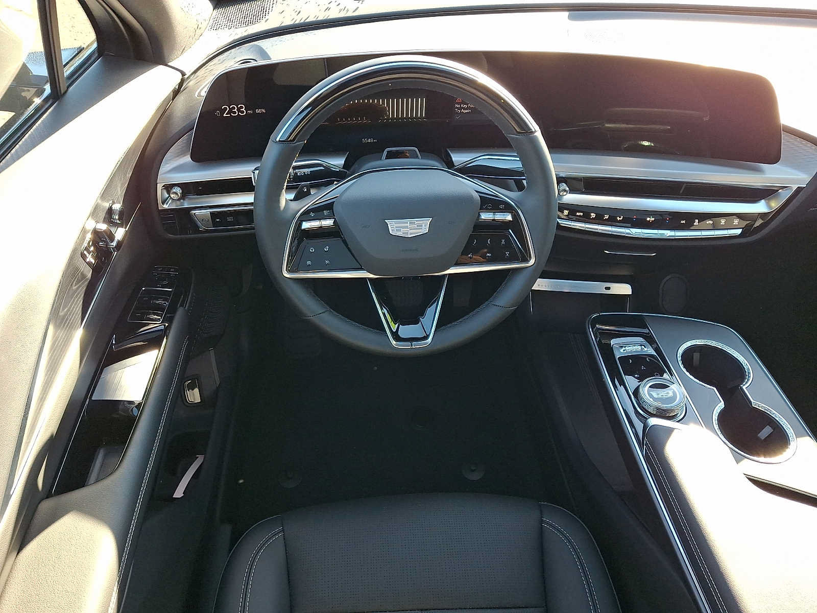 Used 2026 Cadillac Lyriq Luxury AWD/4WD image 12