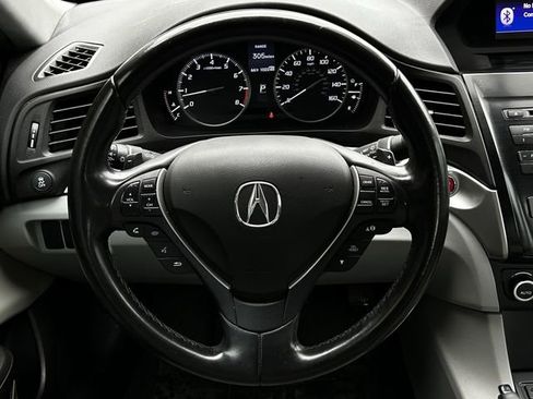 Used 2017 Acura ILX FWD image 13