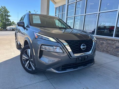Used 2023 Nissan Rogue SL w/ SL Premium Package AWD/4WD image 2