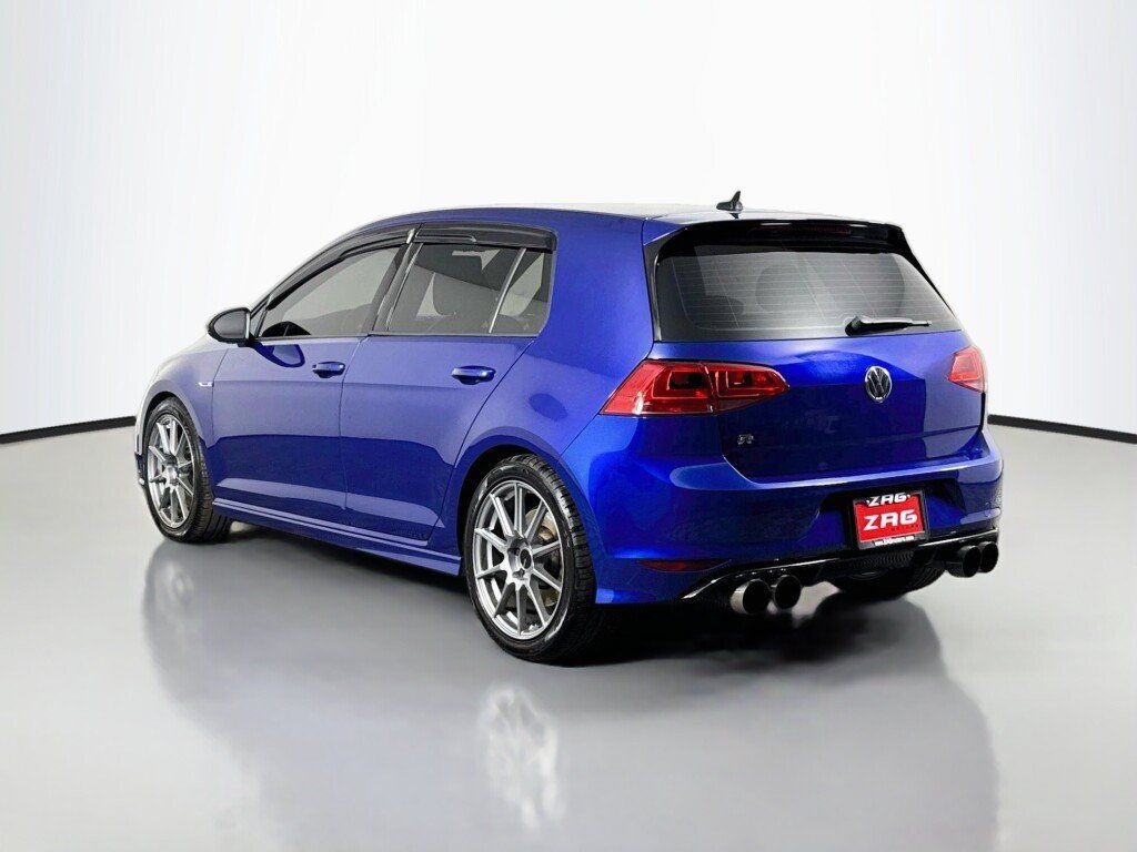 Used 2016 Volkswagen Golf 4-Door AWD/4WD image 3