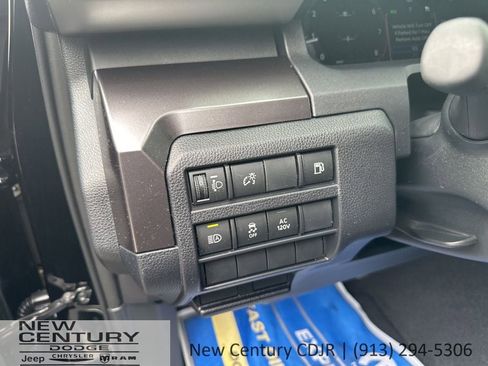 Used 2025 Toyota 4Runner TRD Sport image 32