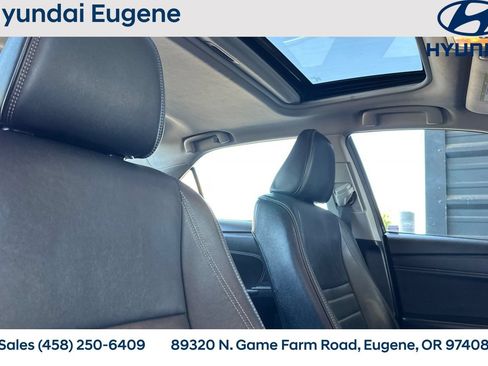 Used 2016 Toyota Camry XLE w/ Moonroof Package FWD image 22
