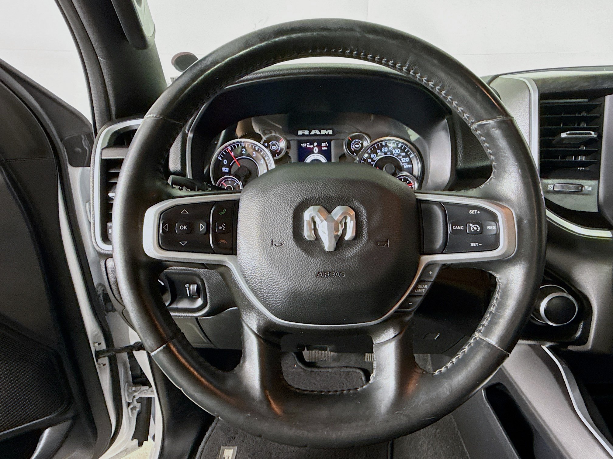 Used 2023 RAM 1500 Big Horn RWD image 11