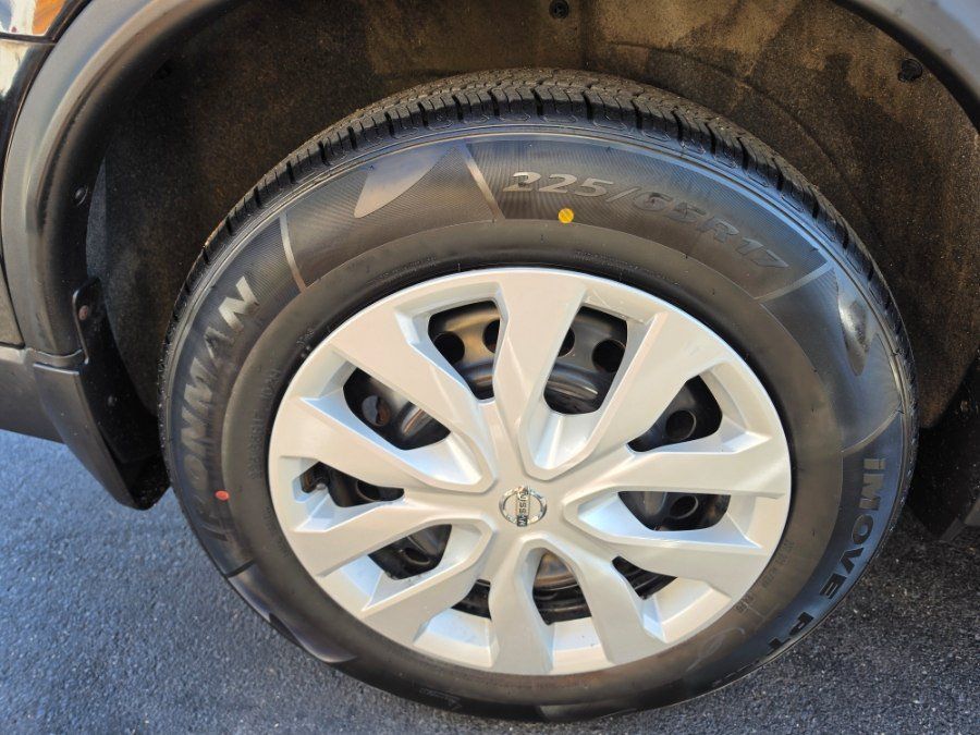 Used 2019 Nissan Rogue S AWD/4WD image 12
