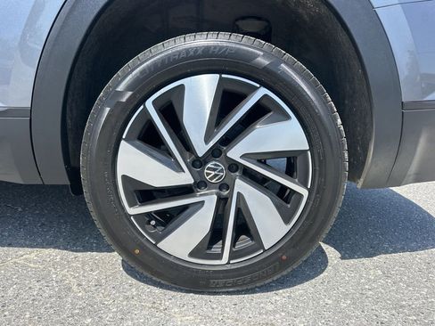 Used 2024 Volkswagen Atlas SE image 28