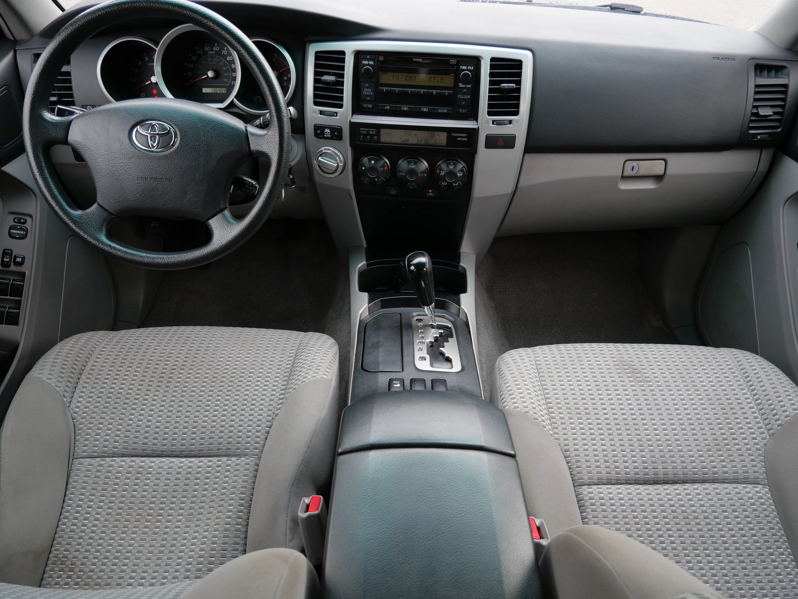 Used 2007 Toyota 4Runner SR5 AWD/4WD image 10