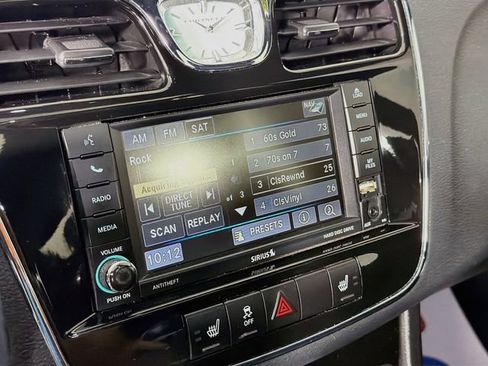 Used 2014 Chrysler 200 Limited w/ Sun/Sound Group FWD image 14