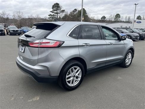 Used 2023 Ford Edge SEL image 13