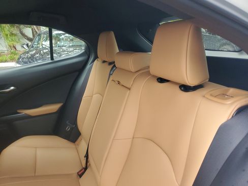 Used 2025 Lexus UX 300h FWD w/ Accessory Package (Z1) image 13