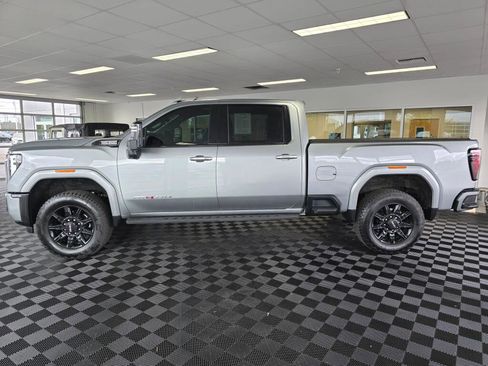 Used 2024 GMC Sierra 2500 AT4 w/ AT4 Premium Plus Package image 6