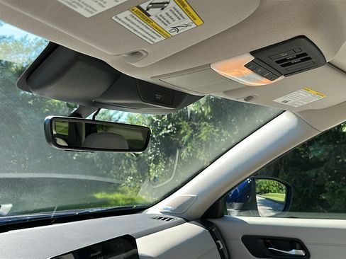 Certified 2023 Nissan Pathfinder SL w/ SL Premium Package AWD/4WD image 21