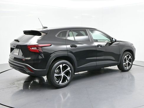 Used 2024 Chevrolet Trax RS w/ Driver Confidence Package FWD image 7