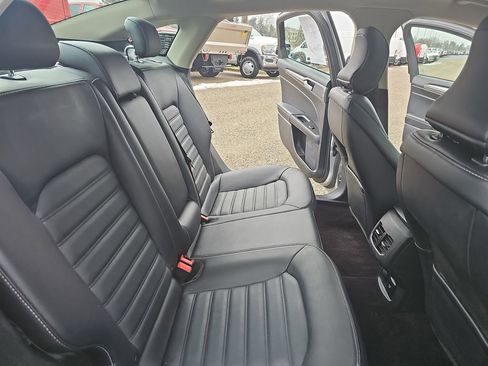 Used 2017 Ford Fusion Energi SE image 11